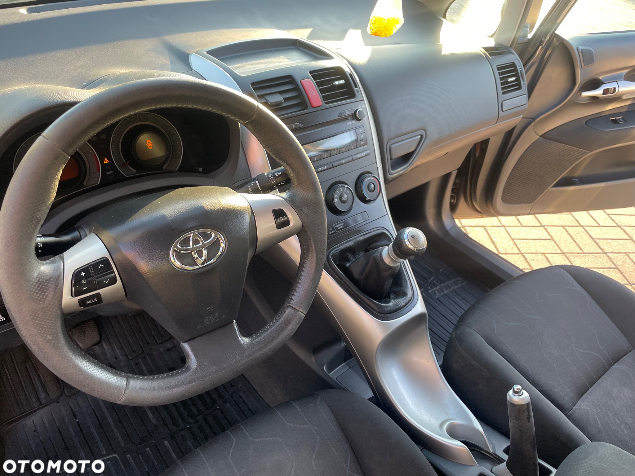 Toyota Auris 1.4 D-4D Luna EU5 - 5