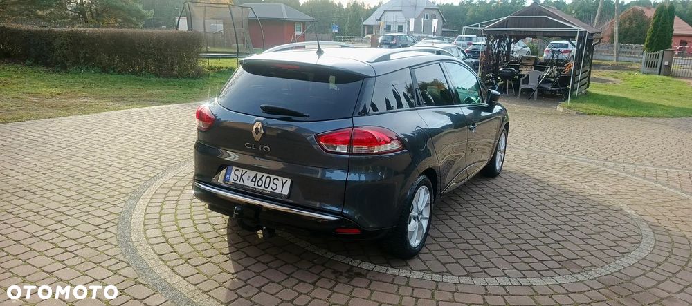 Renault Clio - 10