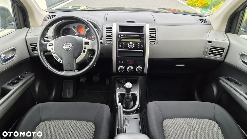 Nissan X-Trail 2.0 dCi 4x4 DPF XE - 8