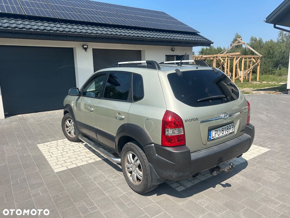 Hyundai Tucson ver-2-0-crdi-premium - 6