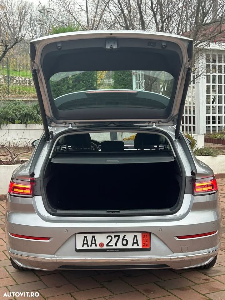 Volkswagen Passat Variant 2.0 TDI SCR DSG Elegance - 18