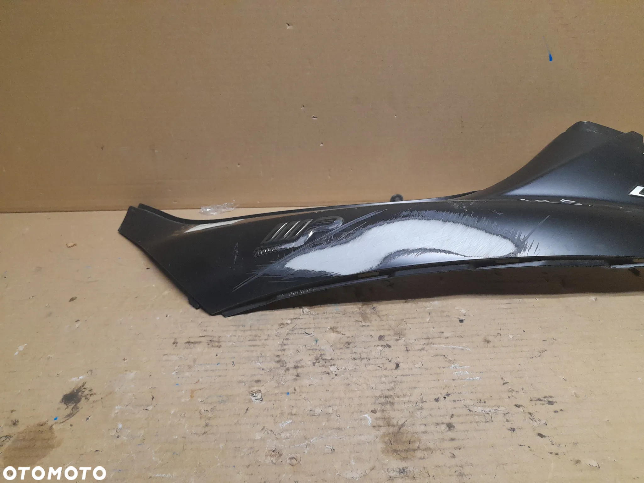 Piaggio MP3 500 2014-2018 Owiewka tylna lewa 62444602 2013 - 6
