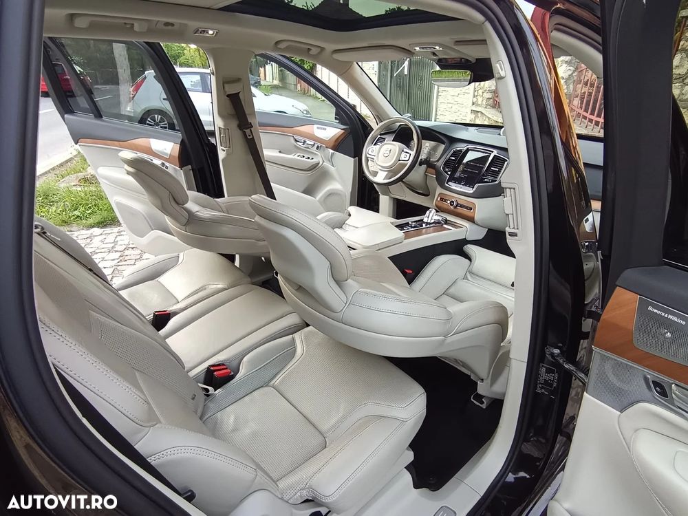 Volvo XC 90 - 7