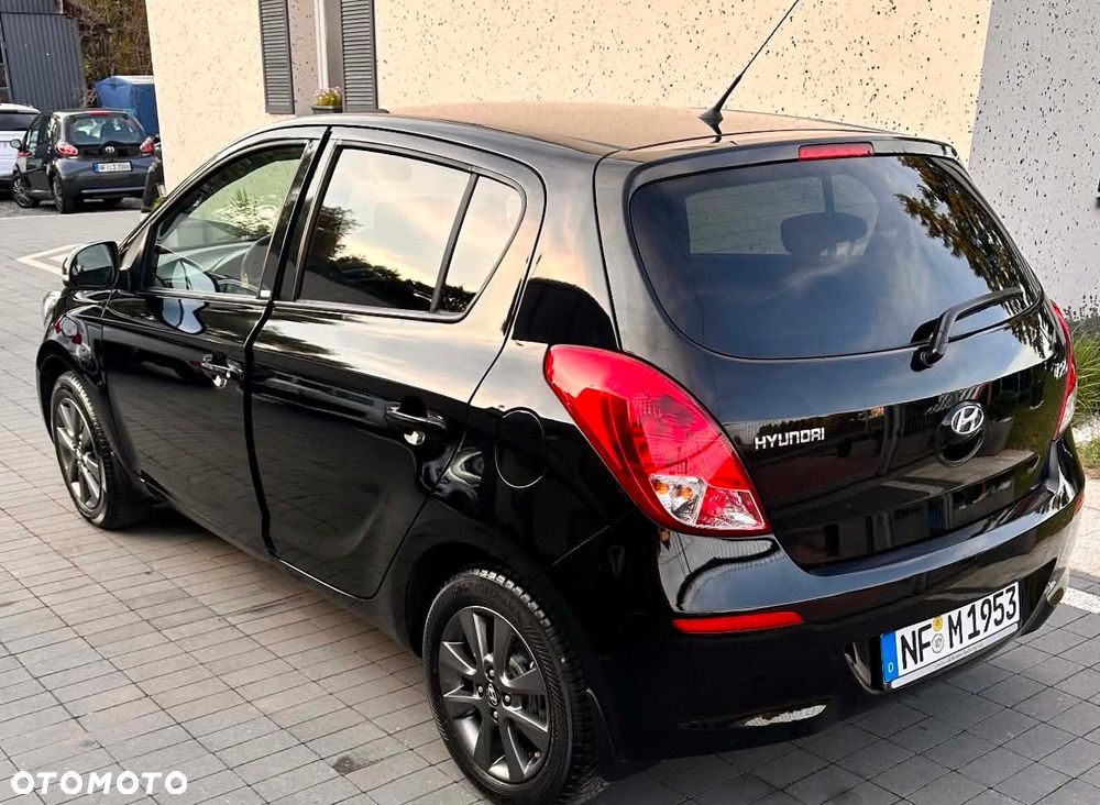 Hyundai i20 1.25 Wersja Jubileuszowa - 8