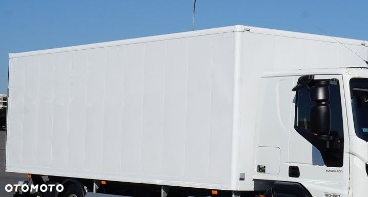 Iveco ZABUDOWA /  KONTENER + WINDA  / DŁ. 7,2 M - 6