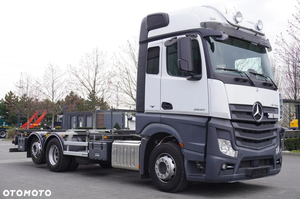 Mercedes-Benz Actros 2540 6x2 / 40 tys. km! / Kabina 5 siedzeń! / BDF / 6 sztuk - 10