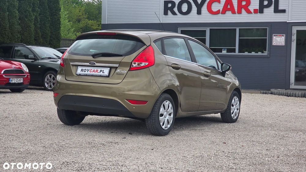 Ford Fiesta - 10