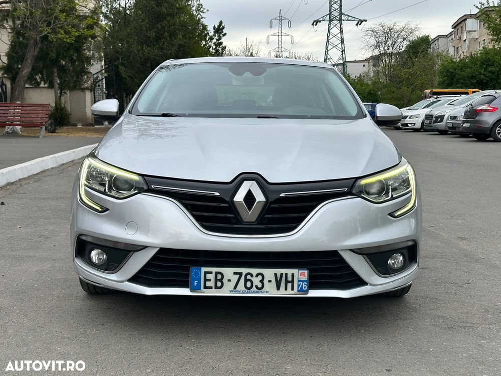 Renault Megane ENERGY TCe 130 PLAY - 3