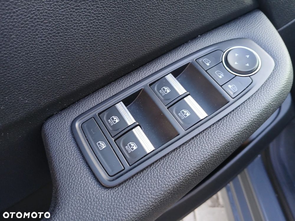 Renault Clio TCe 90 BUSINESS EDITION - 21