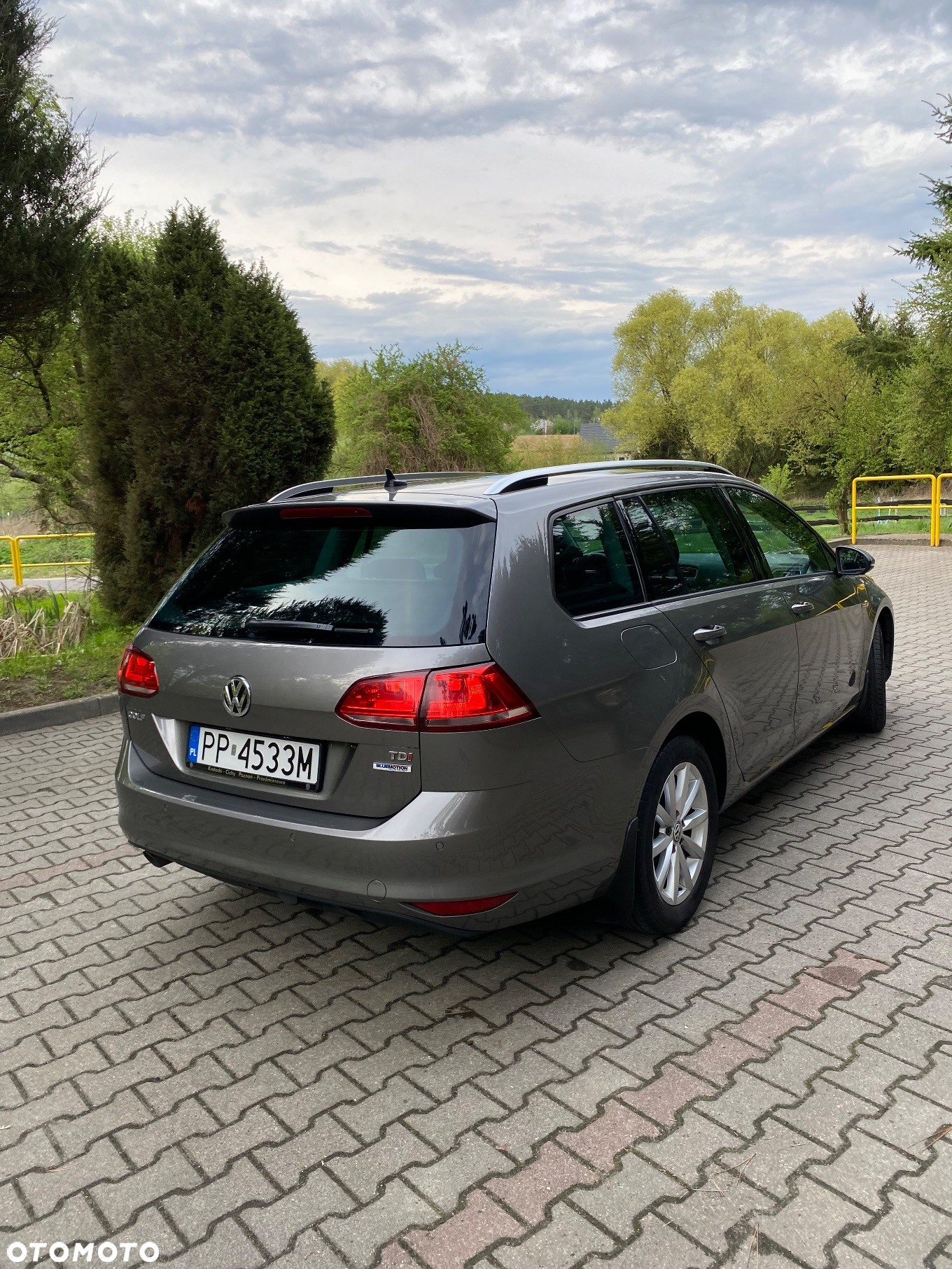 Volkswagen Golf 1.6 TDI BlueMotion Technology DSG Lounge - 24