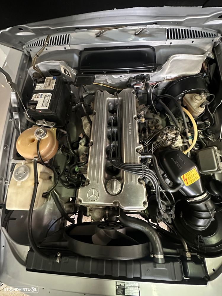 Mercedes-Benz SL 280 - 16