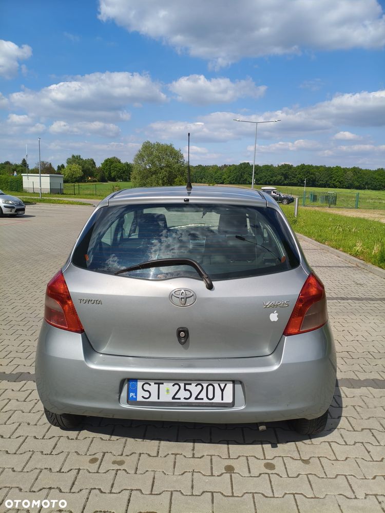 Toyota Yaris 1.0 Luna A/C - 5