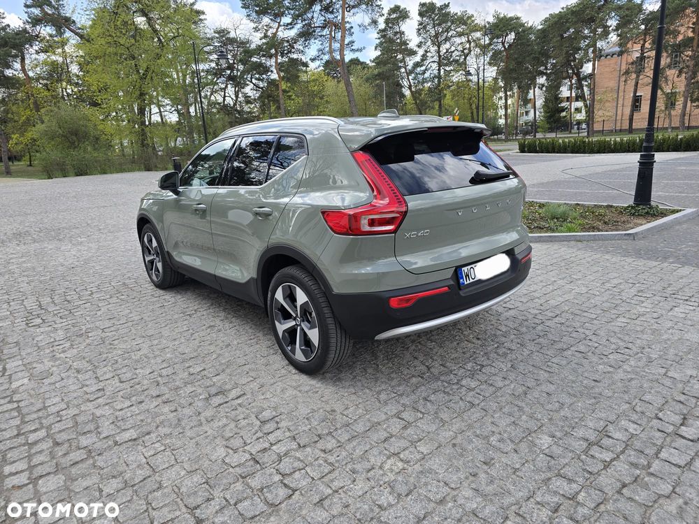 Volvo XC 40 B5 B AWD Momentum Pro - 5