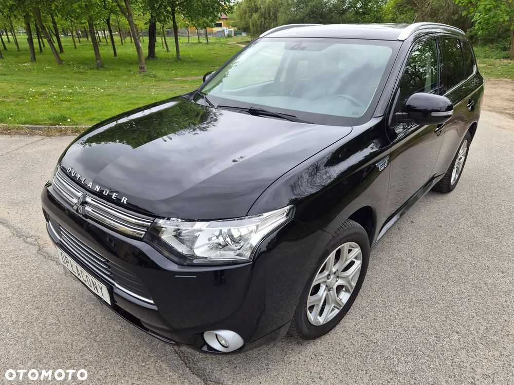 Mitsubishi Outlander 2.0 4WD Top - 9