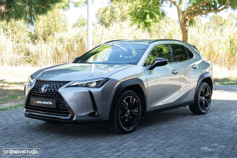 Lexus UX Special Edition (LCA) — fotografia 2