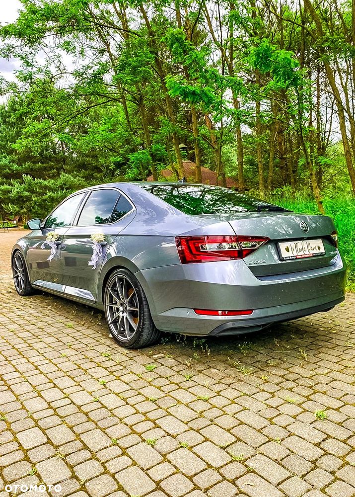 Skoda Superb 2.0 TDI 4x4 L&K DSG - 3