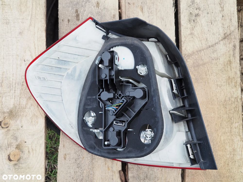 Lampa tył tylna prawa BMW 1 E87 - 3