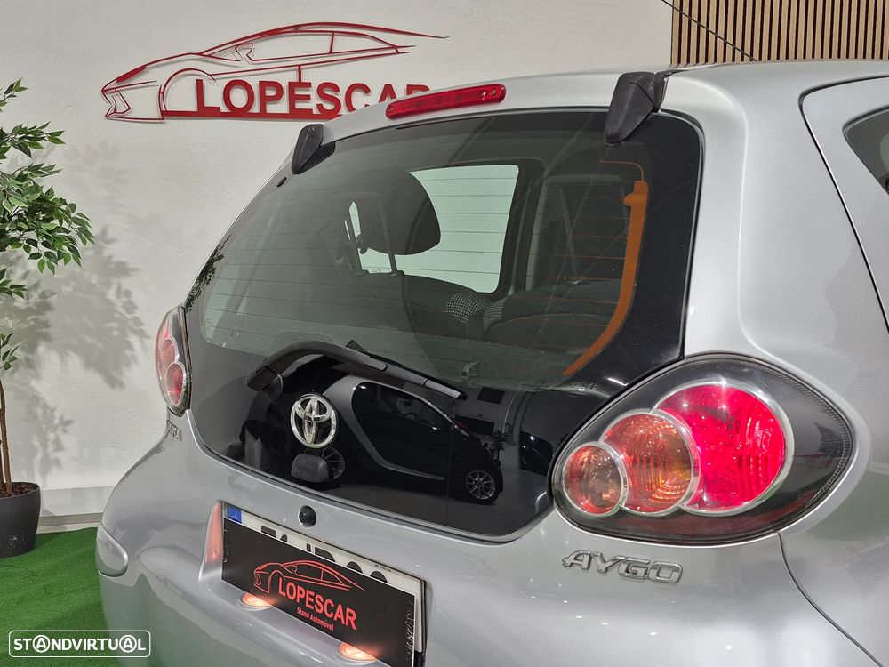 Toyota Aygo 1.0 Plus Sport Pack MM - 6