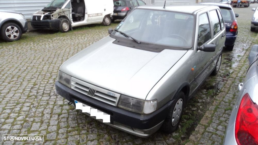 Fiat Uno 1.1 5P 1991 - Para Peças - 2