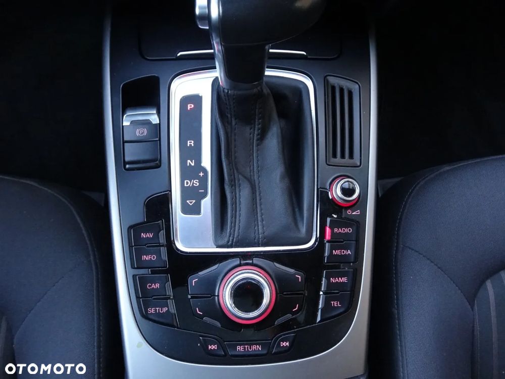 Audi A4 Avant 2.0 TDI Multitronic - 31