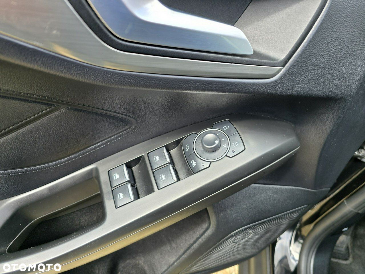 Ford Focus 1.5 EcoBlue Start-Stopp-System TITANIUM - 27