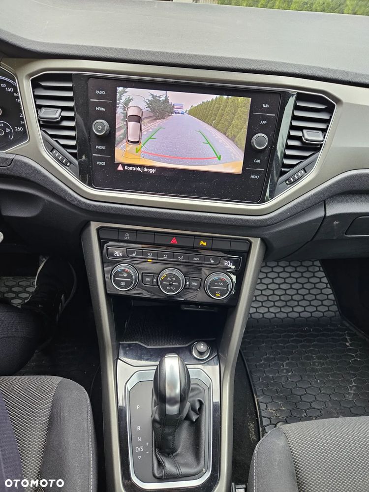 Volkswagen T-Roc 1.5 TSI Life DSG - 4