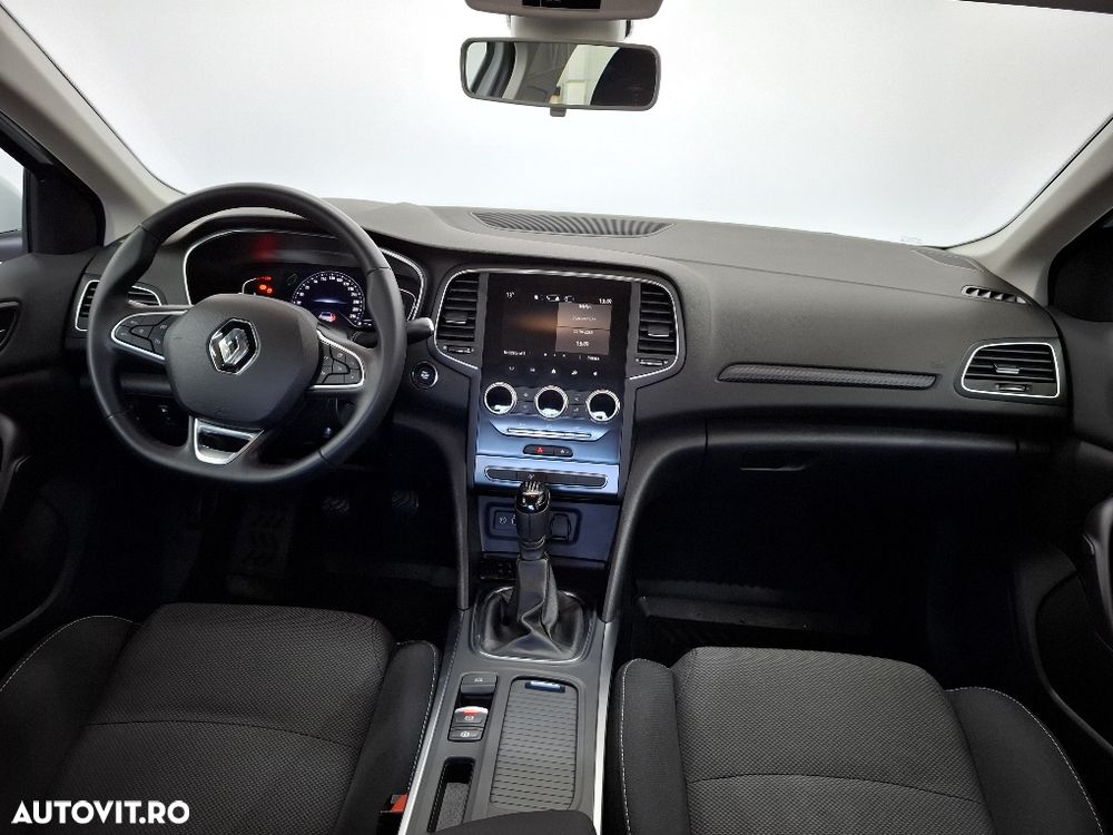 Renault Megane TCE 140 Equilibre - 3