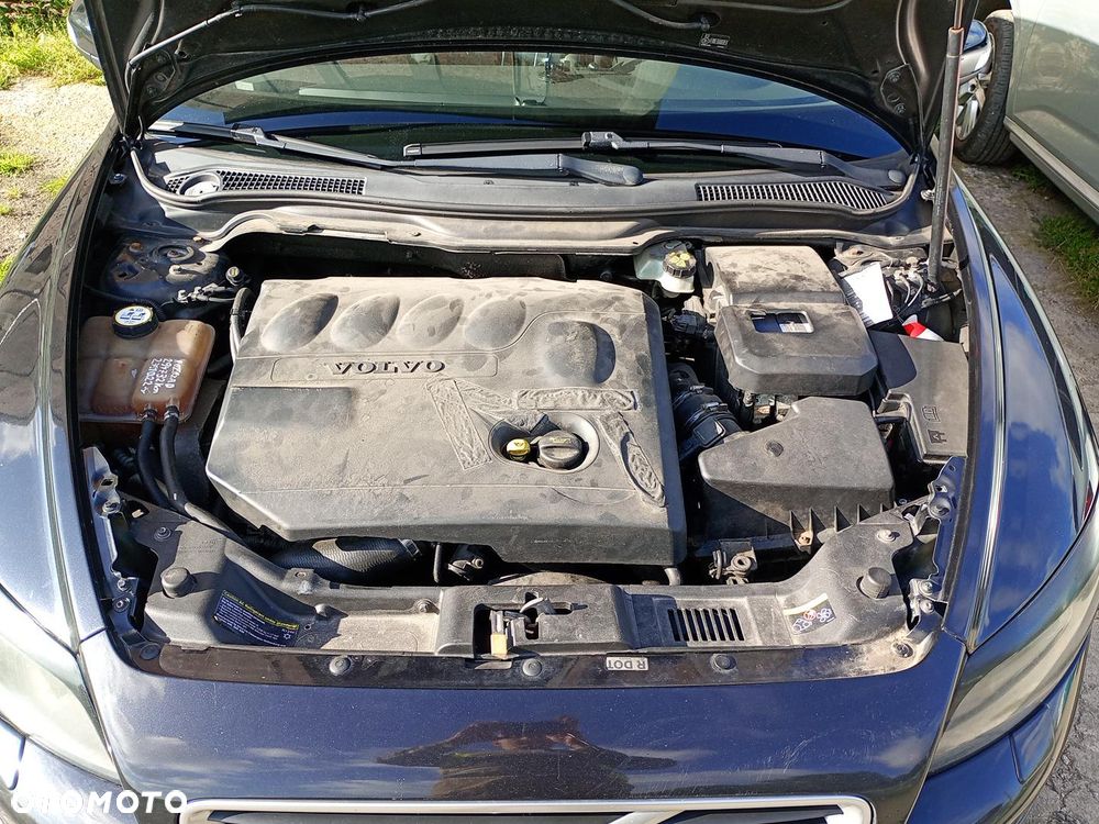 Volvo C30 2.0D - 19