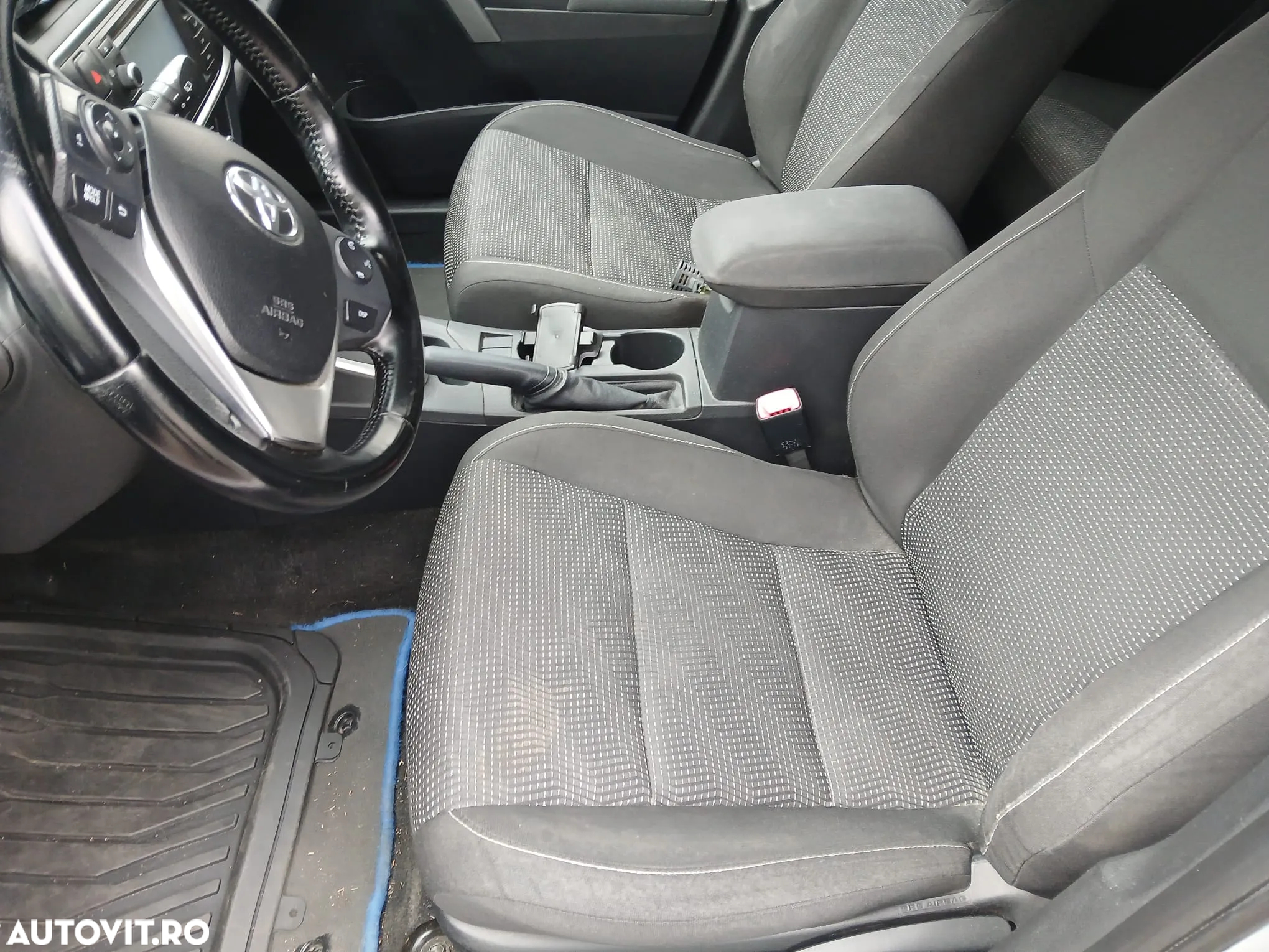 Toyota Auris 1.8 VVT-i Hybrid Automatik Life - 10