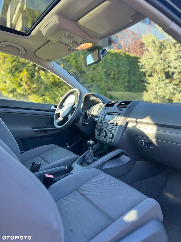 Volkswagen Golf 1.6 Comfortline - 9