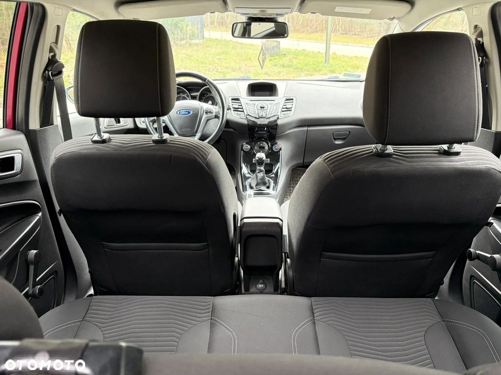 Ford Fiesta - 12