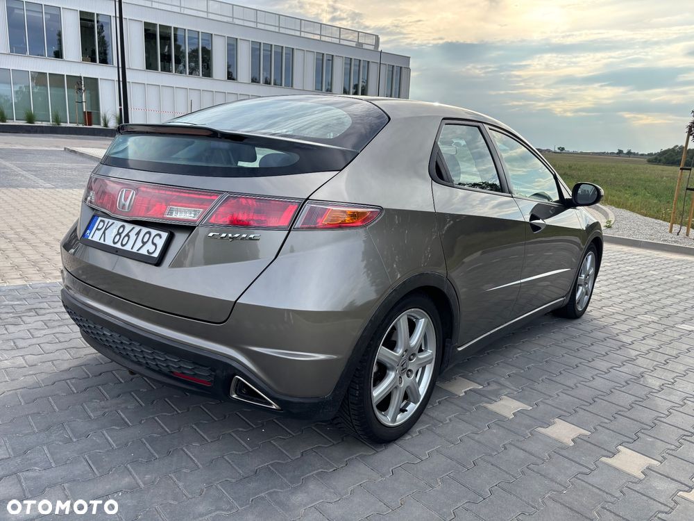 Honda Civic 1.8 Comfort - 6