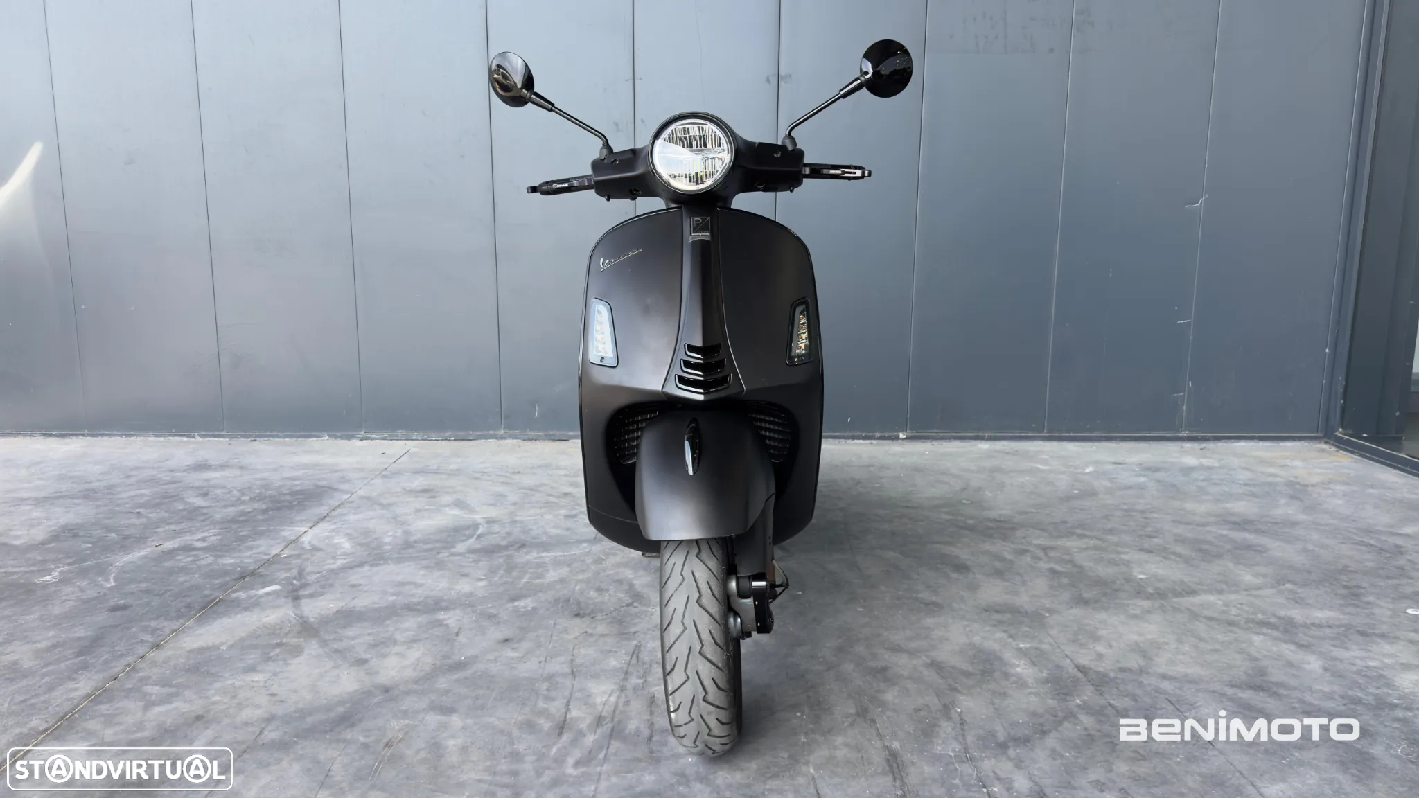 Vespa GTS Super 300 Notte - 8