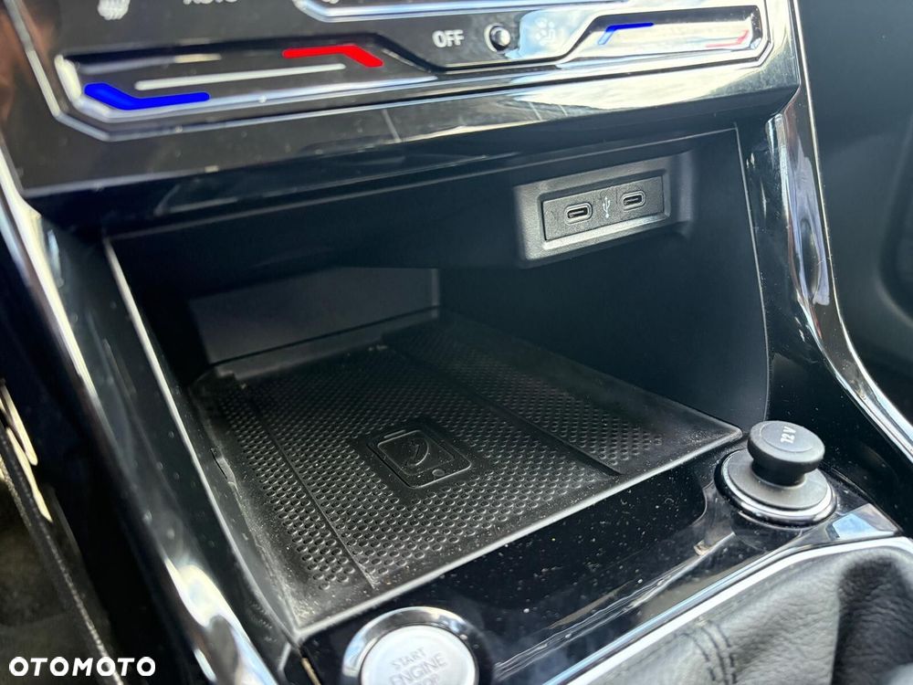 Volkswagen T-Cross - 22