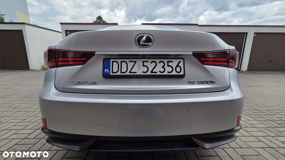 Lexus IS Sport Line - 11
