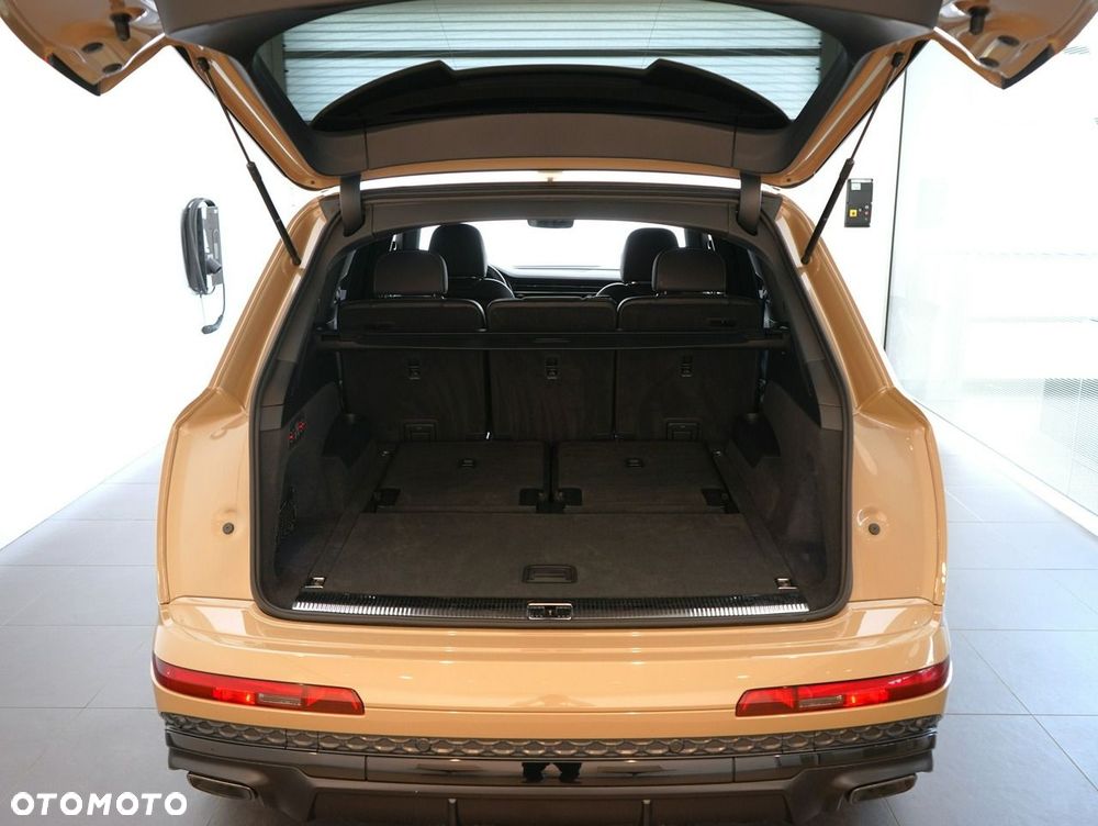 Audi Q7 - 10