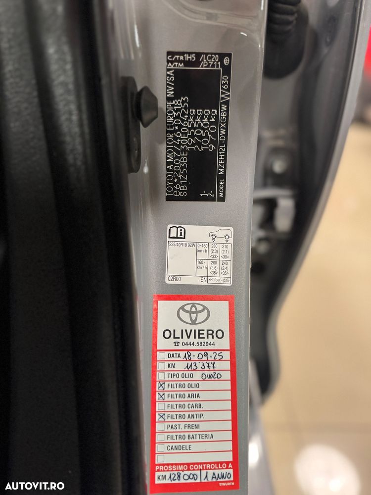 Toyota Corolla 2.0 HSD Exclusive Plus GR Sport Bi-Tone - 9