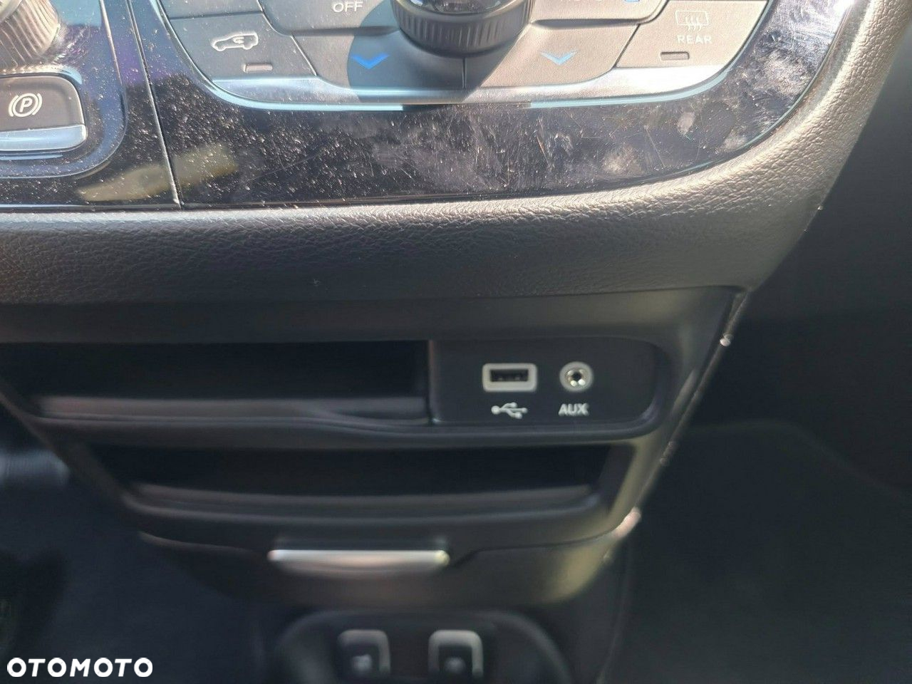 Chrysler Pacifica - 27