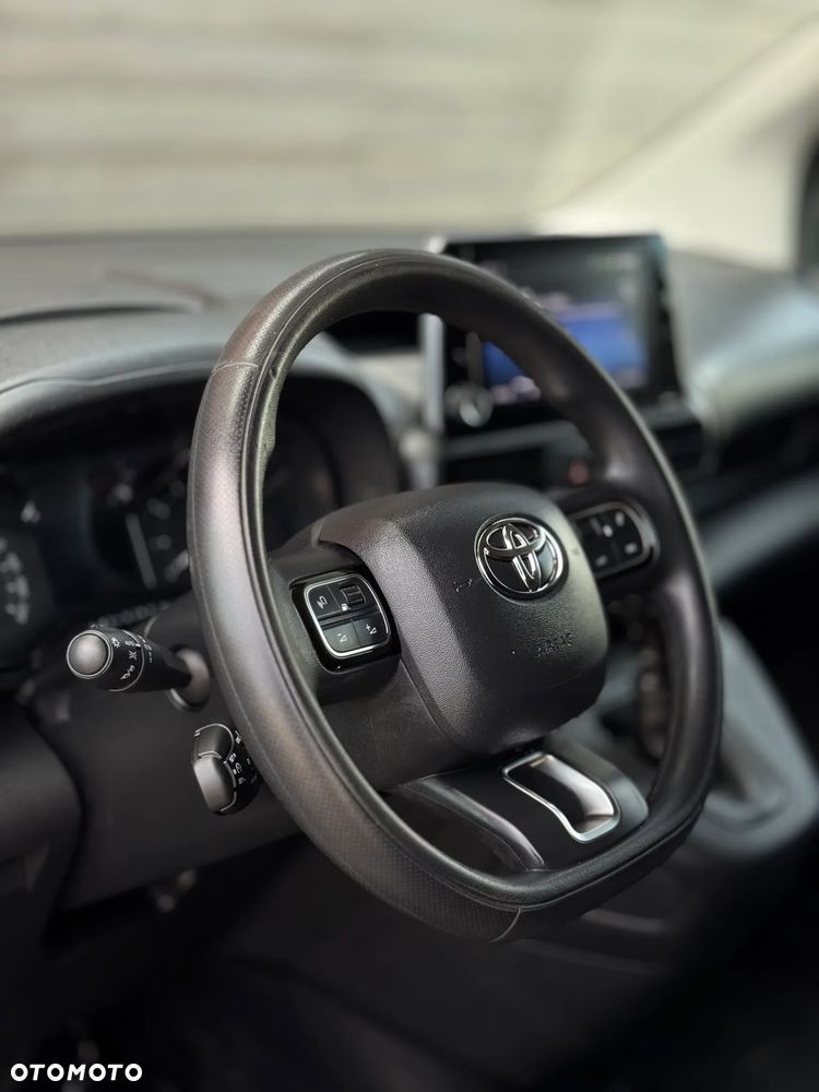 Toyota Proace City - 24