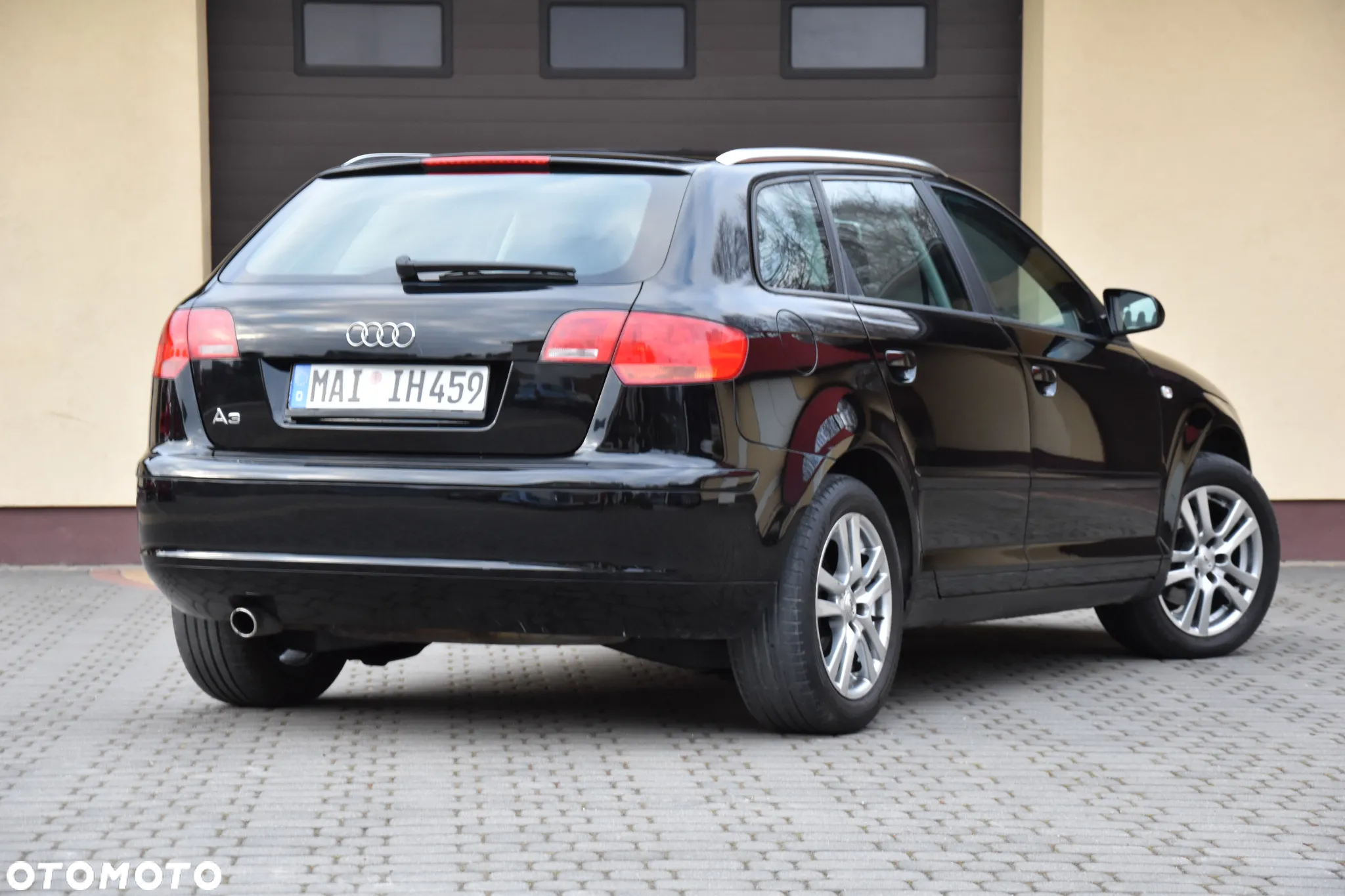 Audi A3 1.6 Sportback Ambiente - 4