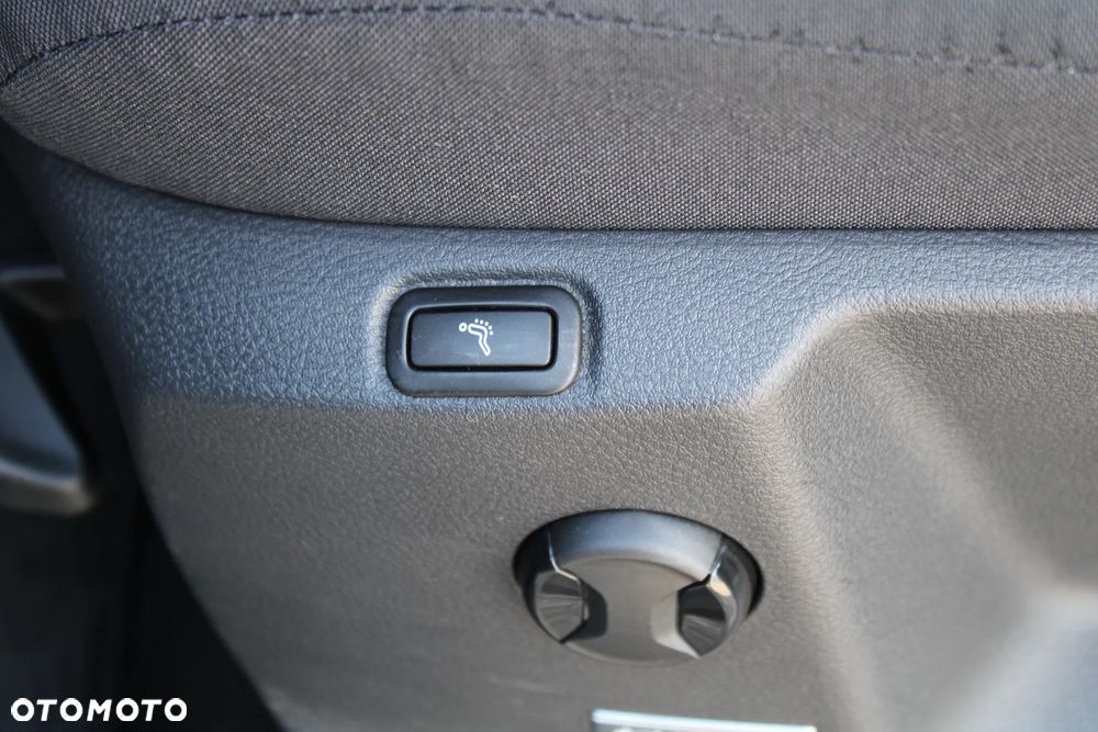 Volkswagen Golf Sportsvan - 11