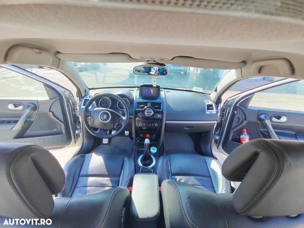 Renault Megane ver-1-6-confort-expression - 6
