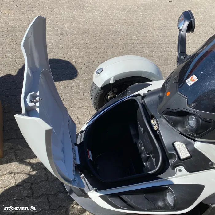 Can-Am Spyder F3 BOMBARDIER - 13