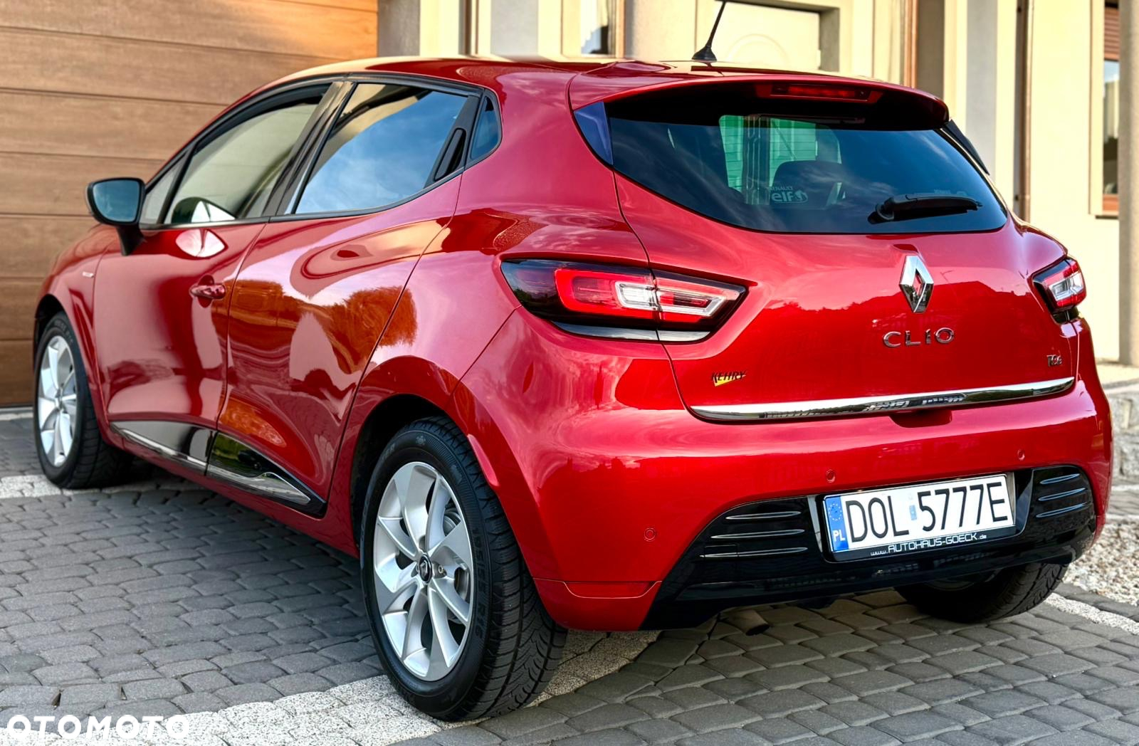 Renault Clio 0.9 TCe Limited - 28