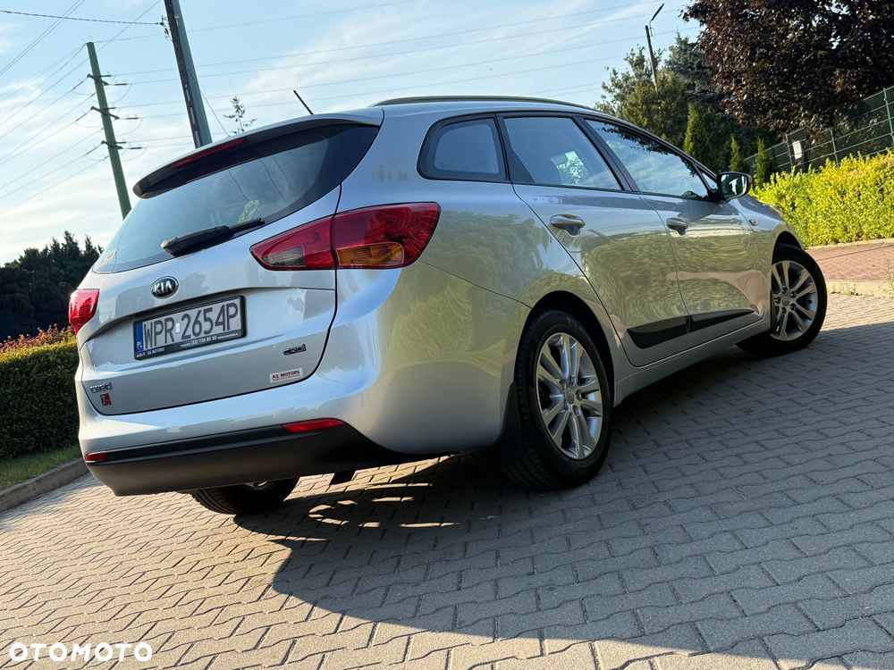 Kia Ceed 1.6 CRDi M - 10