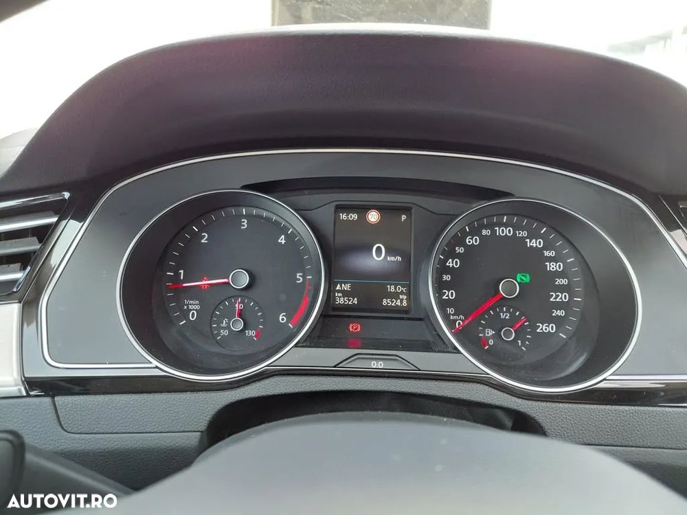 Volkswagen Passat 2.0 TDI DSG Highline - 7
