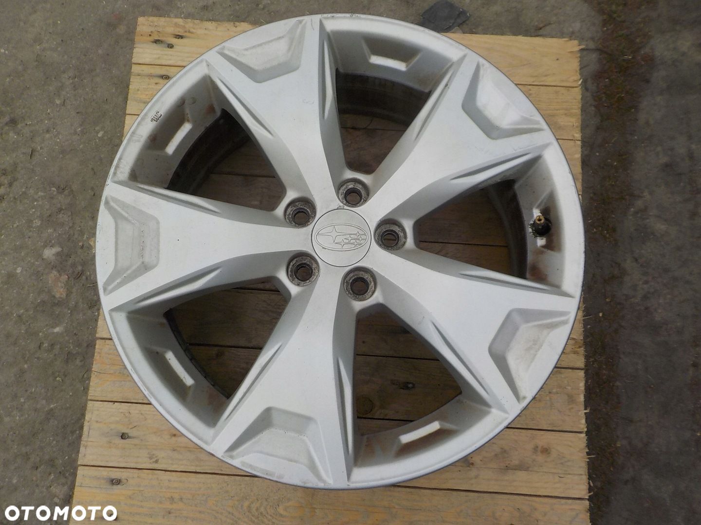 SUBARU FORESTER IV SJ FELGA ALUMINIOWA R17 5x100 ET48 - 1