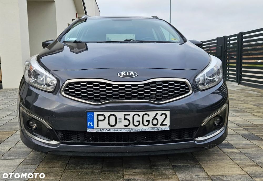 Kia Ceed - 1