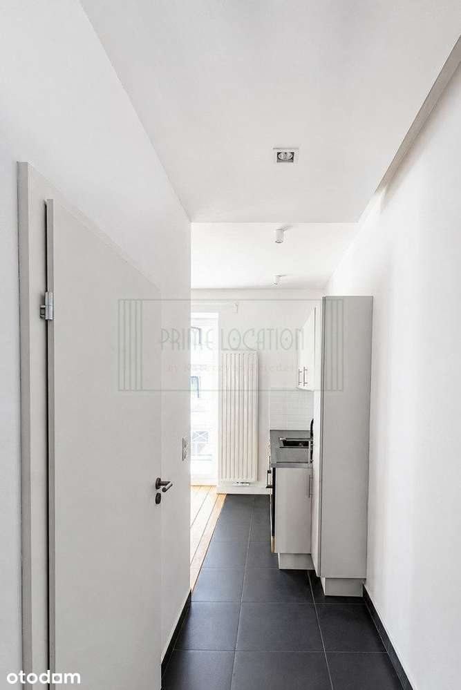 Jasne studio w kamienicy na Pradze, obok Soho