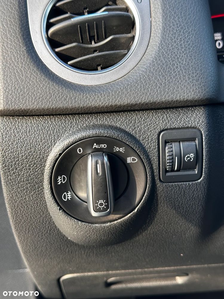 Volkswagen Tiguan 2.0 TDI DPF 4Motion BlueMotion Technology DSG Cup Sport & Style - 18